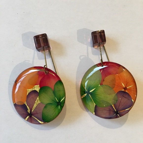 Floral Earrings - Picture 1 of 3